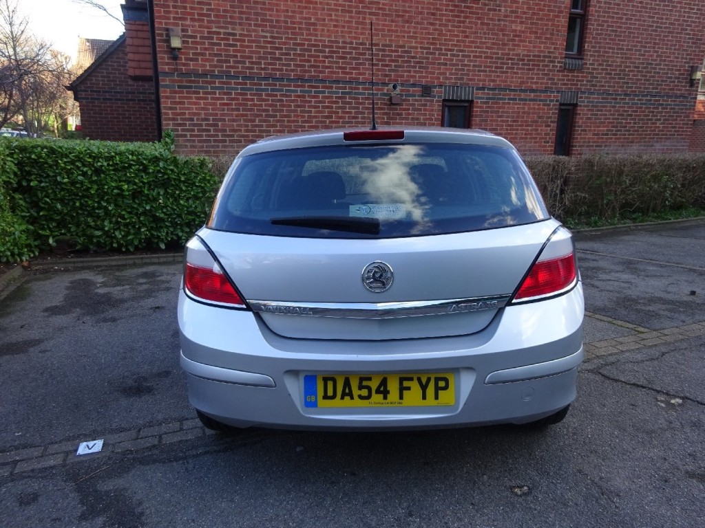 VAUXHALL ASTRA