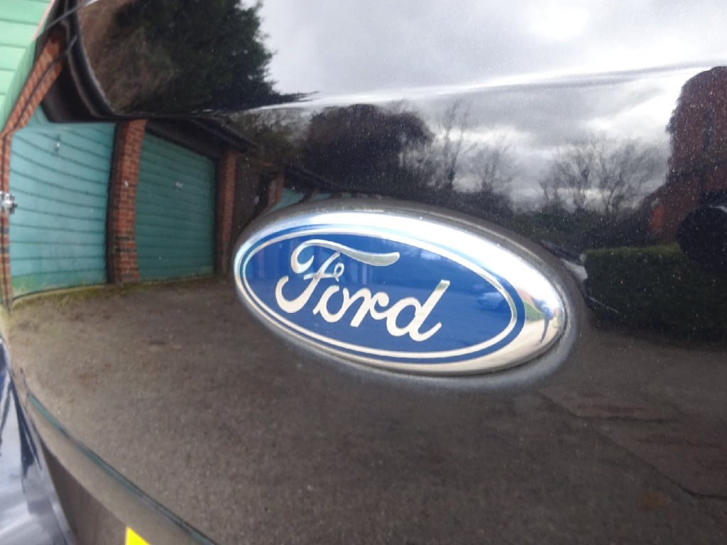 FORD FUSION