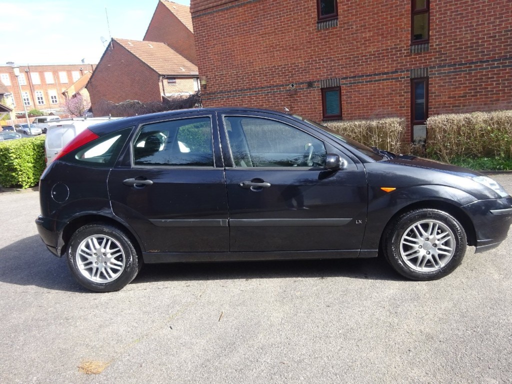 FORD FOCUS