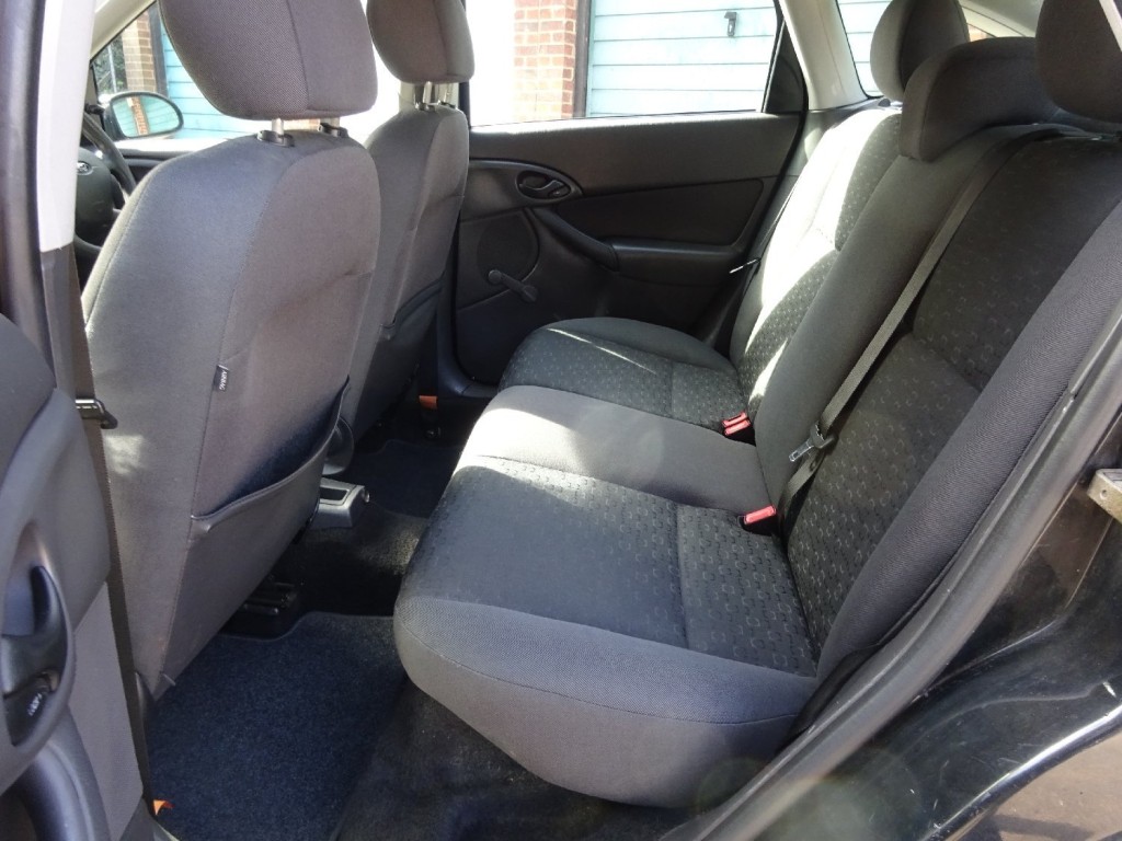 FORD FOCUS