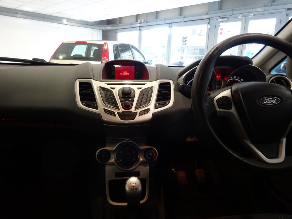 FORD FIESTA