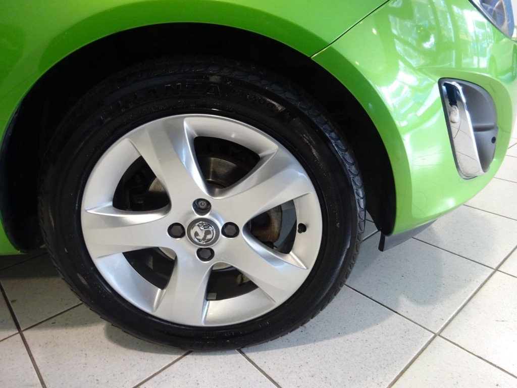 VAUXHALL CORSA