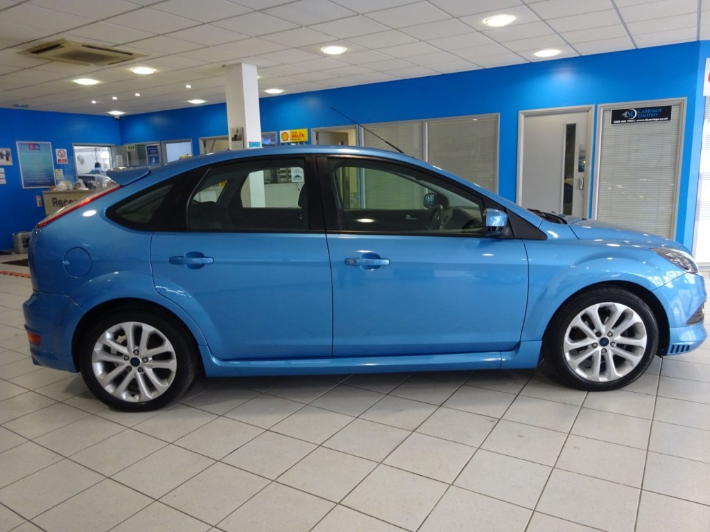 FORD FOCUS