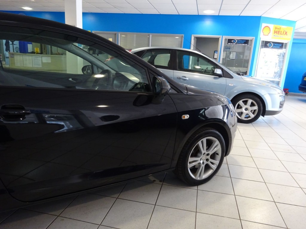 SEAT IBIZA