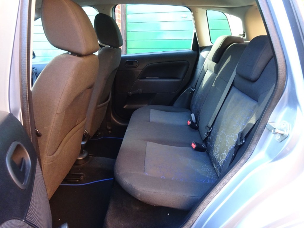 FORD FIESTA