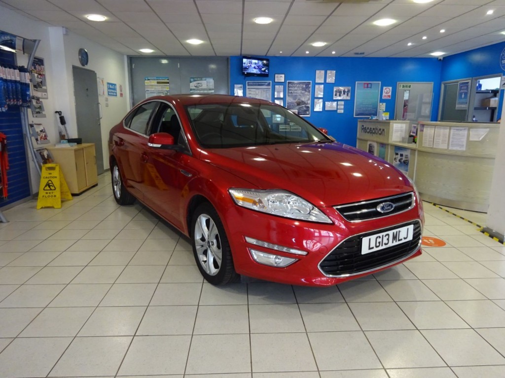 View FORD MONDEO 2.0T Ecoboost Titanium Powershift
