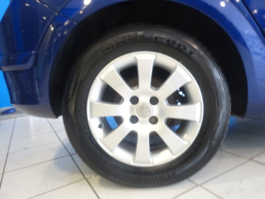 VAUXHALL ASTRA