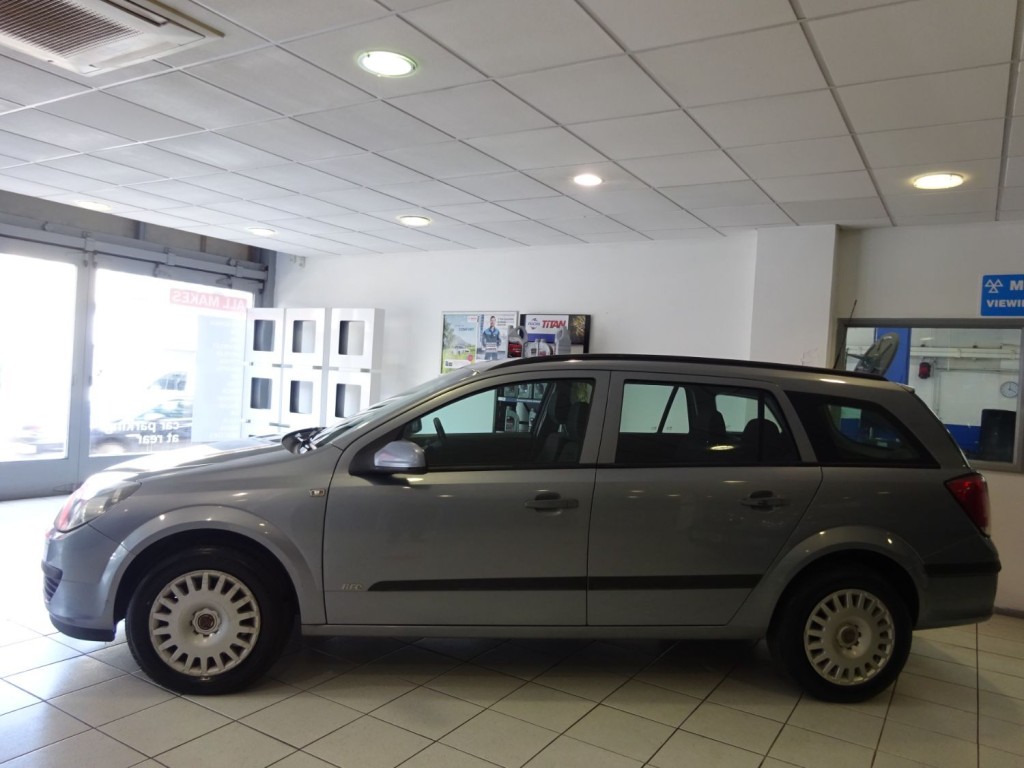 VAUXHALL ASTRA