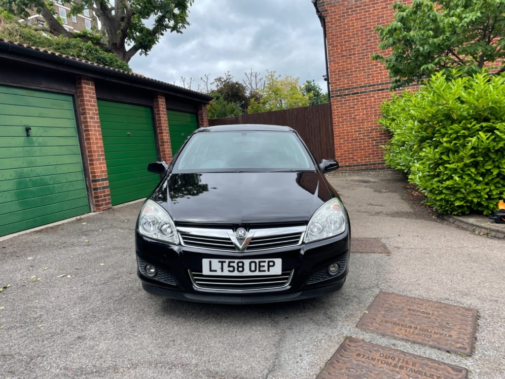 VAUXHALL ASTRA
