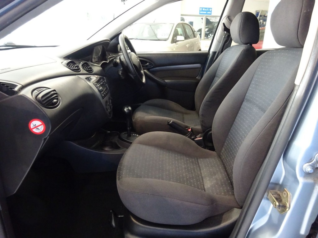 FORD FOCUS