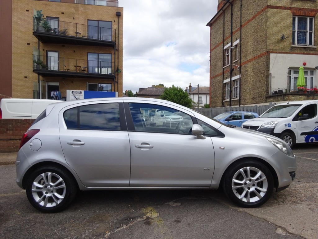 VAUXHALL CORSA