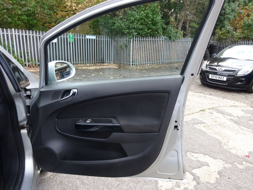 VAUXHALL CORSA