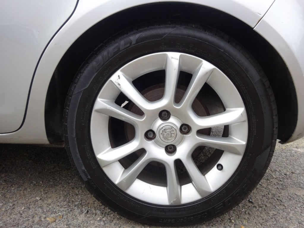 VAUXHALL CORSA