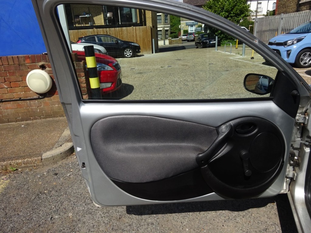 FORD KA