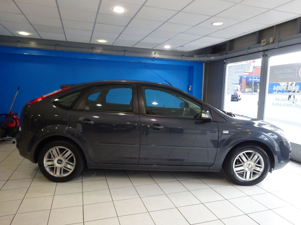 FORD FOCUS