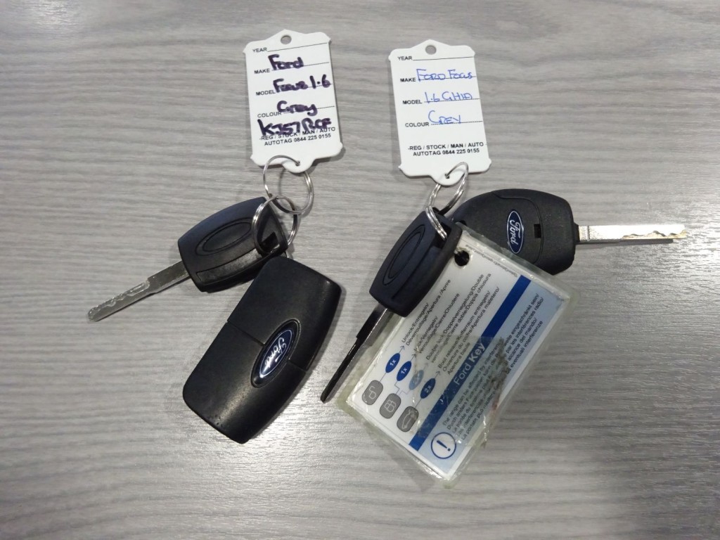 FORD FOCUS