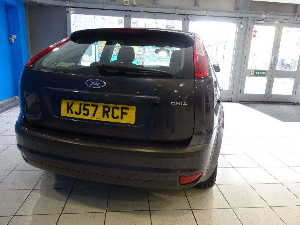 FORD FOCUS