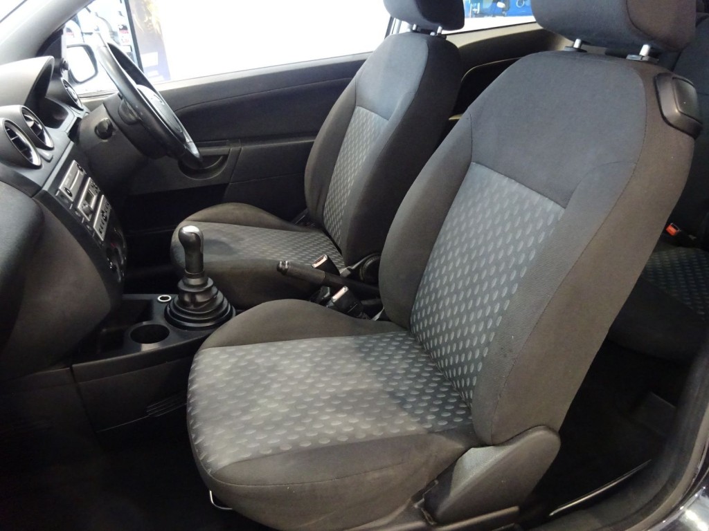 FORD FIESTA