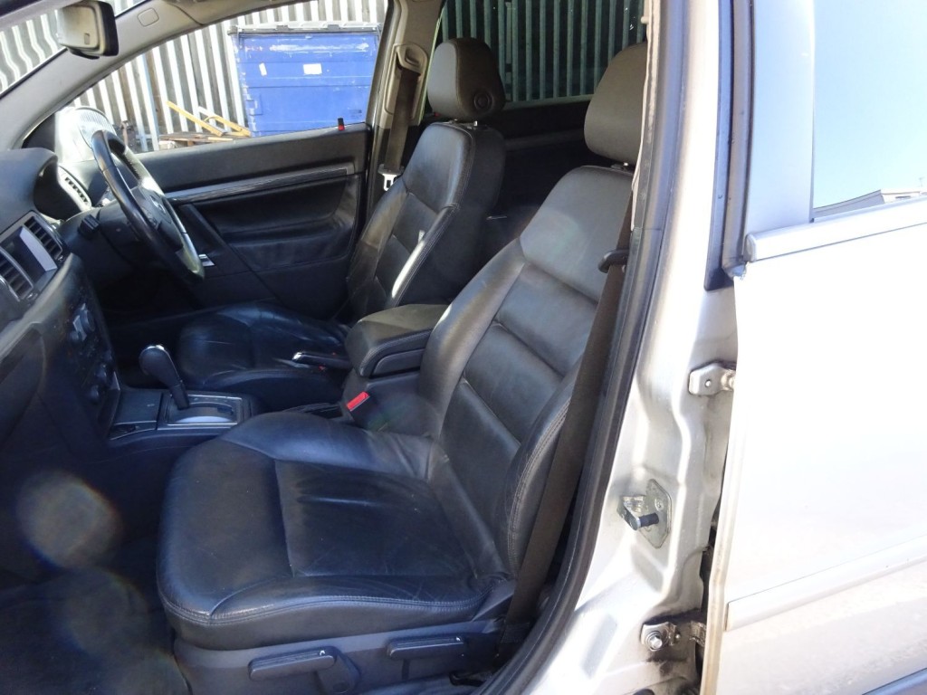 VAUXHALL VECTRA