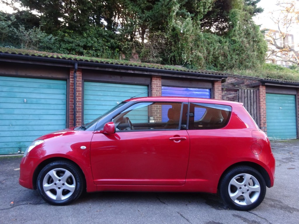 SUZUKI SWIFT