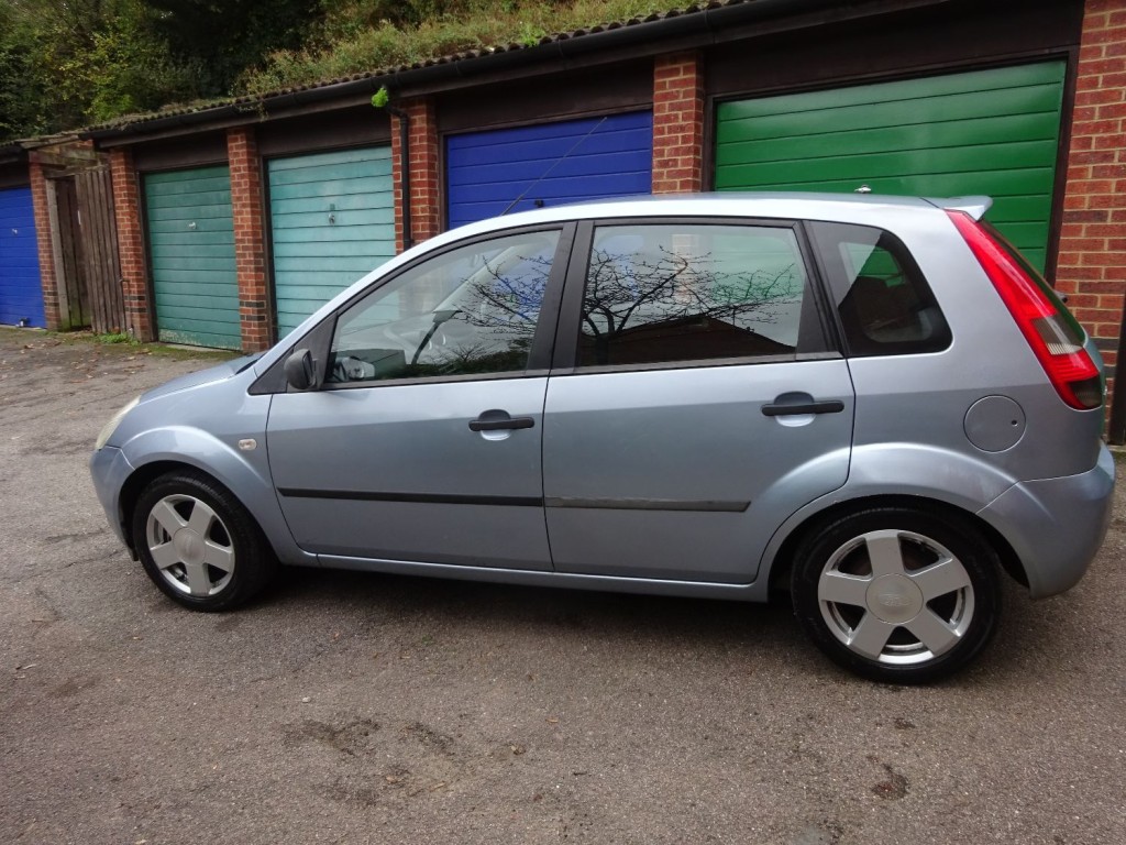 FORD FIESTA