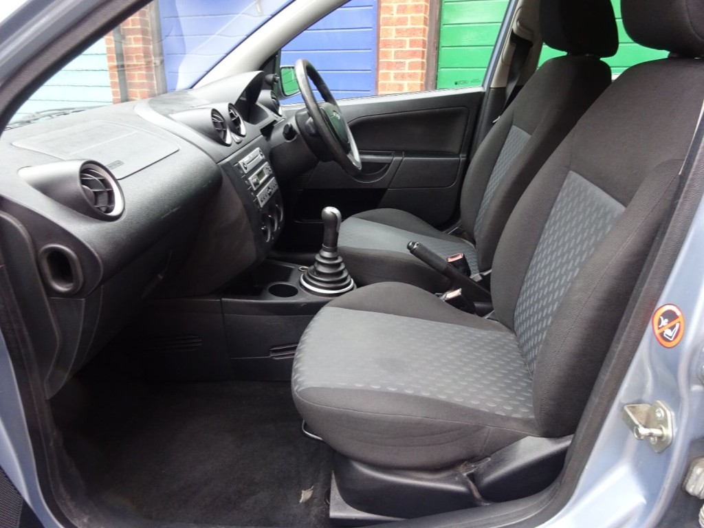 FORD FIESTA