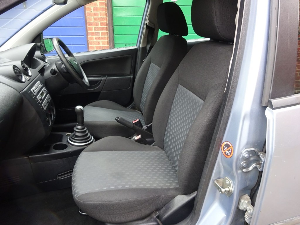 FORD FIESTA