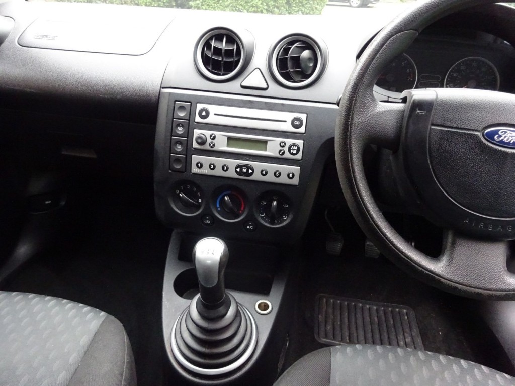 FORD FIESTA