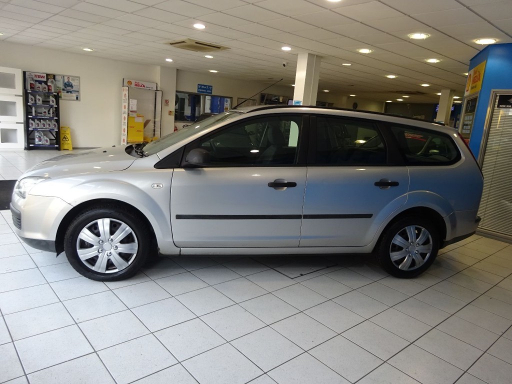 FORD FOCUS