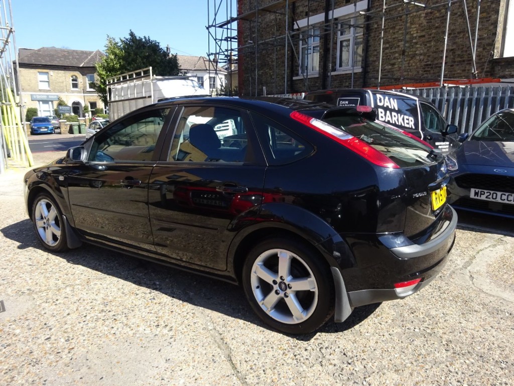 FORD FOCUS