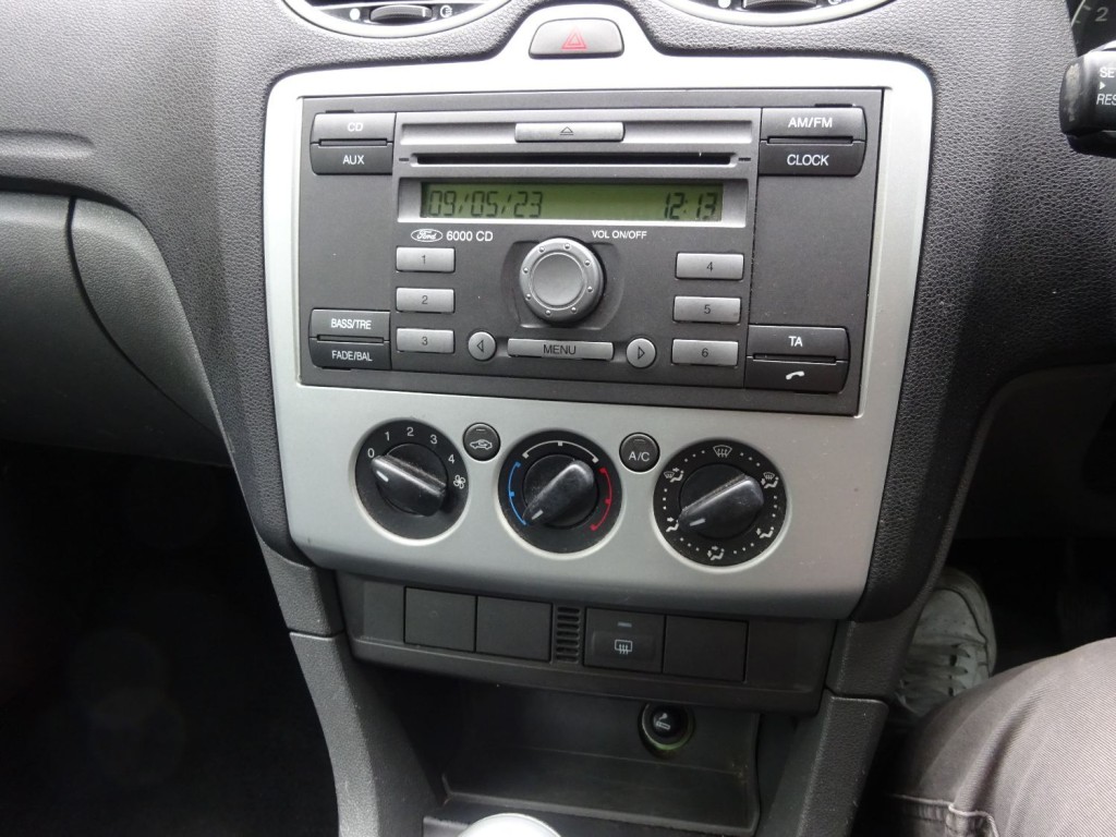 FORD FOCUS