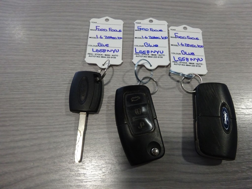FORD FOCUS
