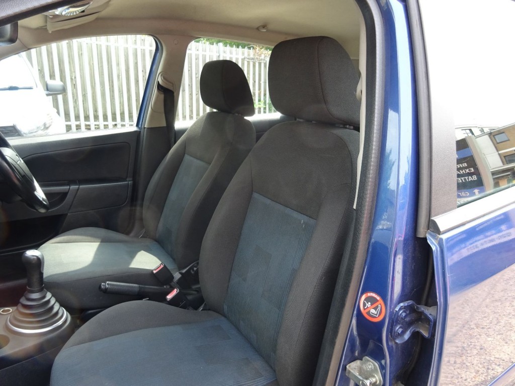 FORD FIESTA