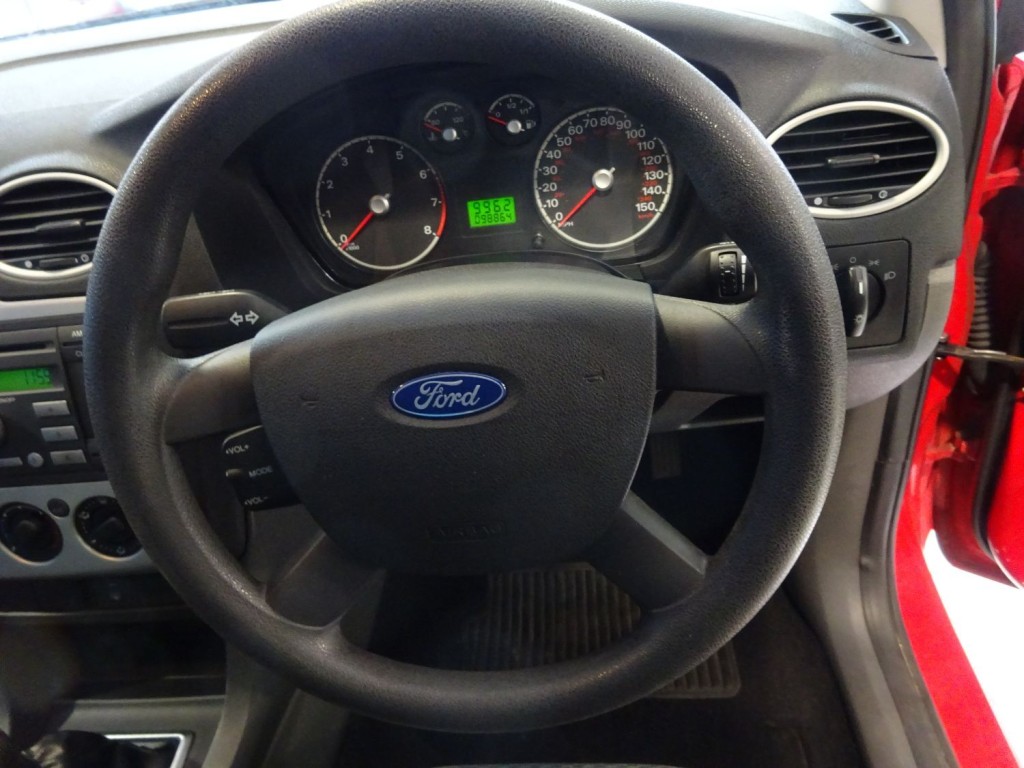 FORD FOCUS