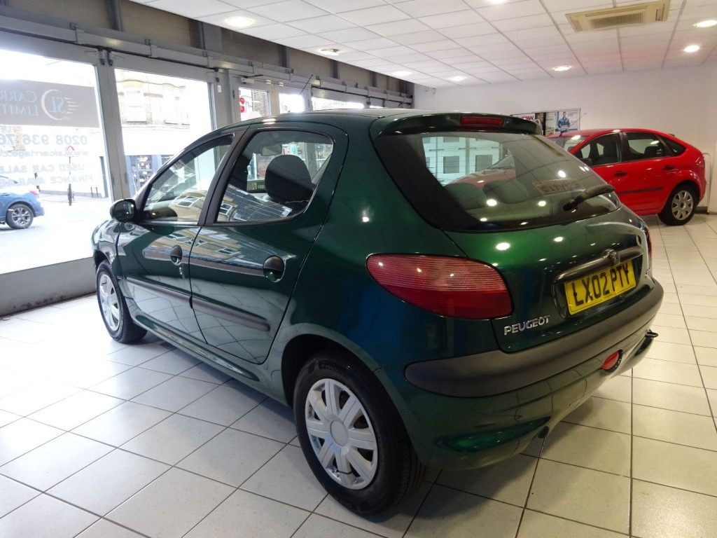PEUGEOT 206