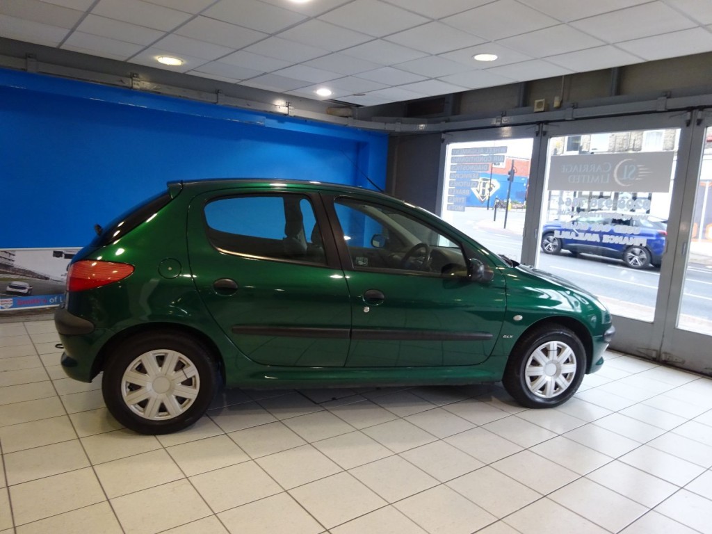 PEUGEOT 206