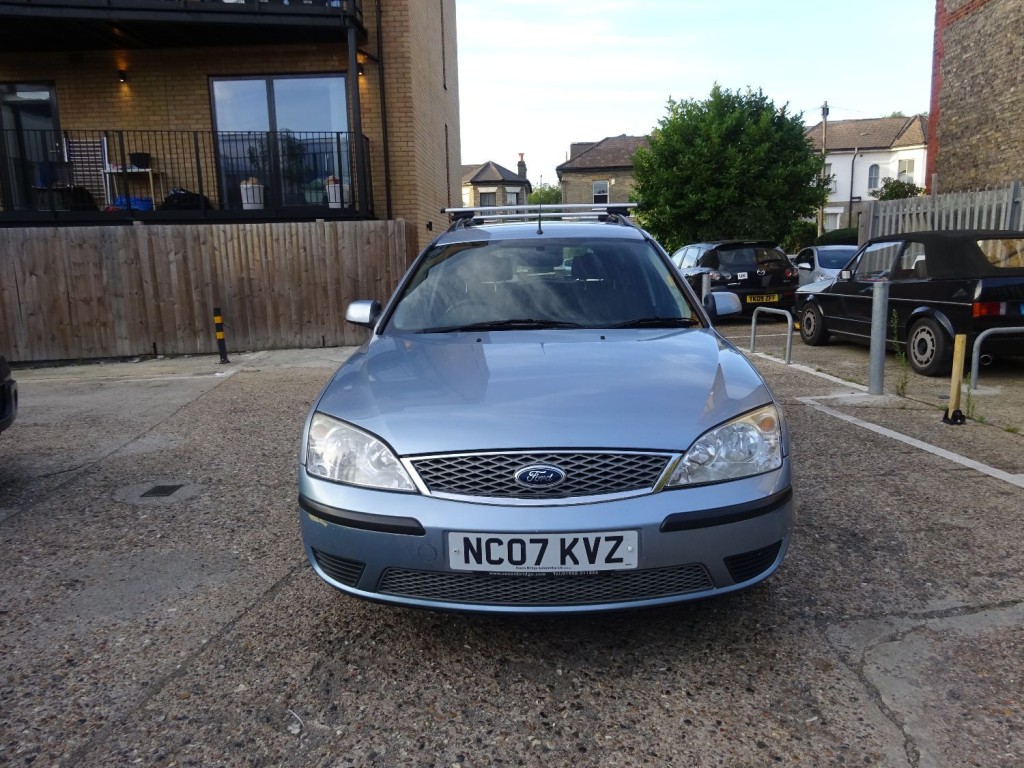 View FORD MONDEO 1.8 LX Estate