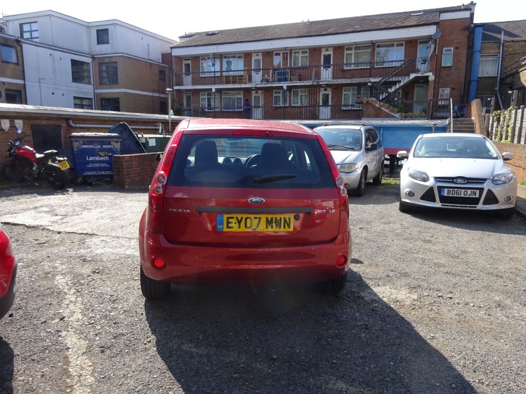 FORD FIESTA