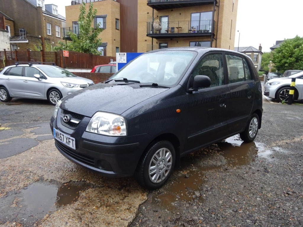 HYUNDAI AMICA
