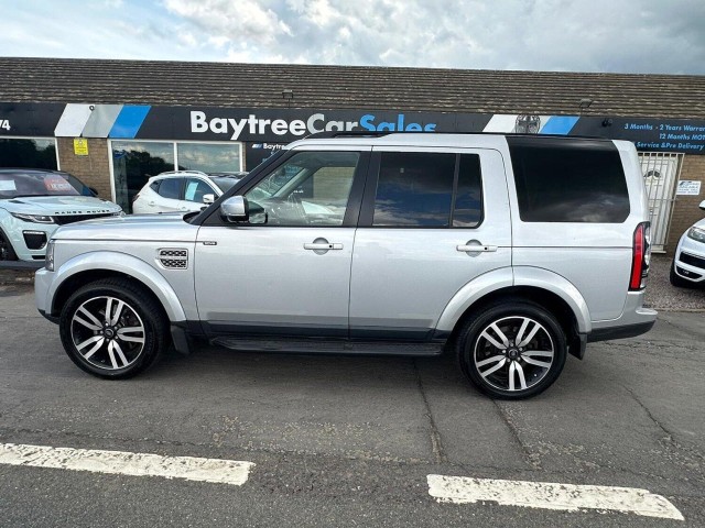 LAND ROVER DISCOVERY 4 3.0 SD V6 HSE Luxury (2015)