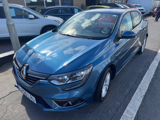 RENAULT MEGANE 1.2 Expression+ TCe 130 (2017)