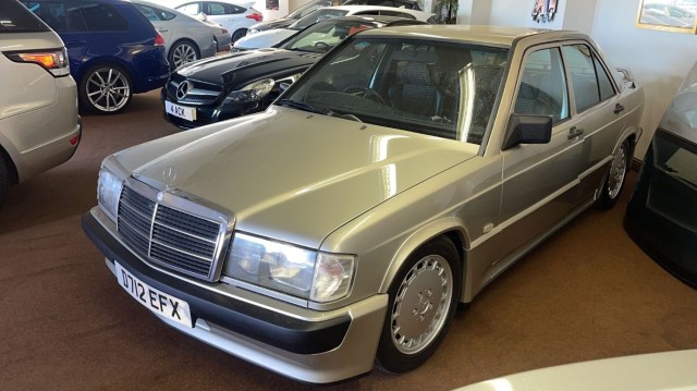 MERCEDES-BENZ 190 190E 2.3-16 AUTO (1986)