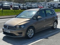 VOLKSWAGEN GOLF SV