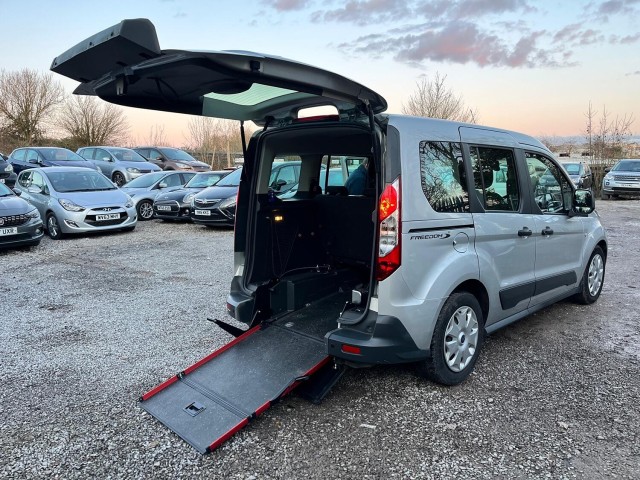 FORD TOURNEO CONNECT