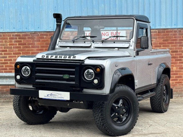 LAND ROVER DEFENDER 90
